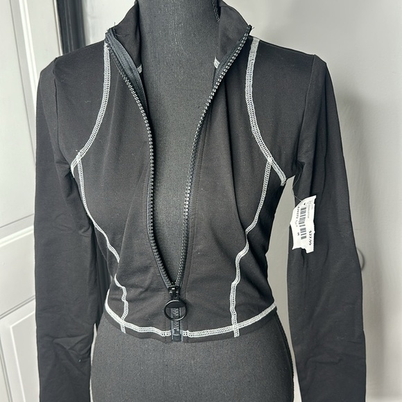 Black Active Zip-Up Jacket & Leggings with White Stitching - Picture 5 of 10